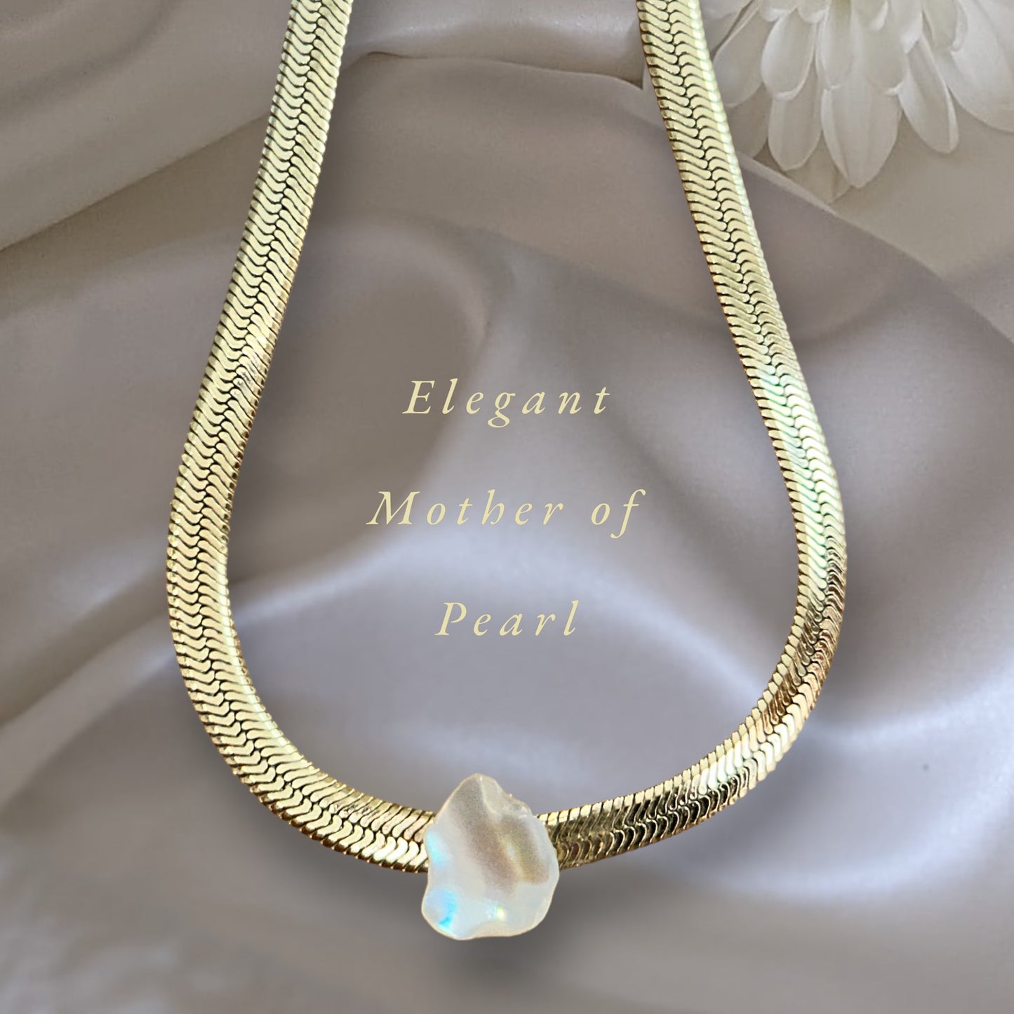 Elegant Mother of Pearl Shell Necklace